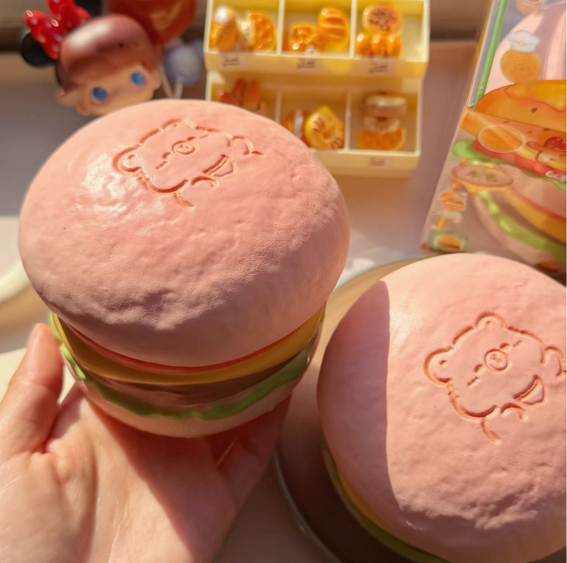 moozy capybara burger squishy