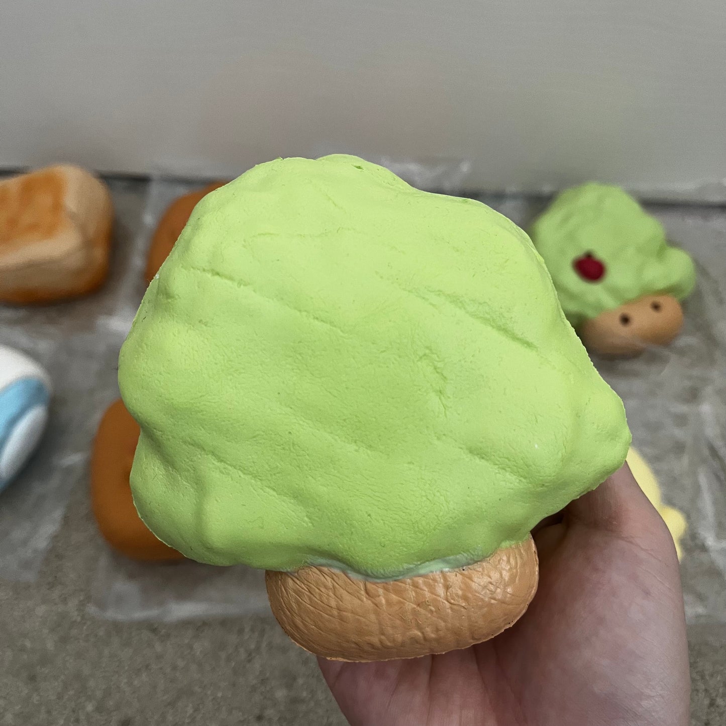 nunu tree squishy - b grade