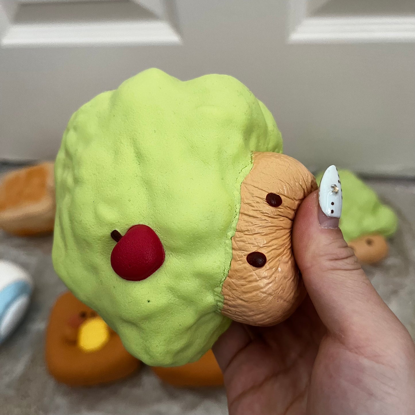 nunu tree squishy - b grade